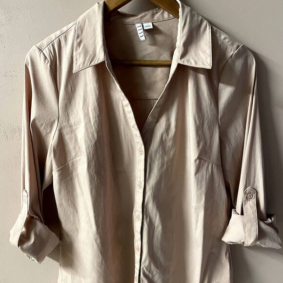 Elle Light Pink Button-Down Shirt Size M GUC - Picture 10 of 12